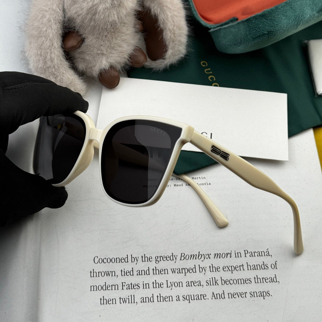 BUTTERFLY FRAME SUNGLASSES G550 IN ACETATE